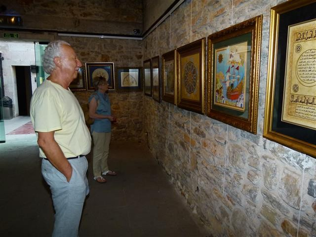 BODRUM LU SANATCIDAN ÇANAKKALE TEMALI SERGİ İzmir Konak ta açılan Çanakkale temalı resim sergisi büyük ilgi gördü.