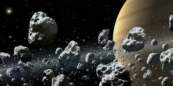 Satürn ün halkası KATI değil, Sayısız küçük buz ve kaya parçalarından meydana geliyor, Bu parçacıkların her biri minik bir ay gibi