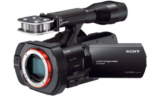 NEX-VG900/PRO Tam kare 35 mm Full HD Exmor CMOS sensörlü ve değiştirilebilir lensli AVCHD video kamera, XLR-K1M XLR mikrofon kiti ve PrimeSupport Genel Bakış Kontrolü elinize alın: VG900 ün tam kare