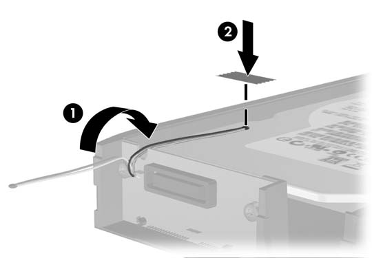 7. Sürücüyü sıkıca yerinde tutmak için taşıyıcının altındaki dört vidayı takın. Şekil 2-46 Tespit Vidalarını Takma 8.