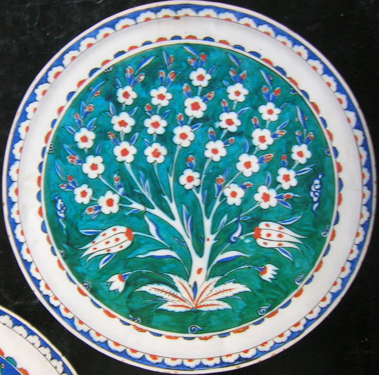 16. yüzyılın son çeyreğindeki yaygın bir motif çiçek açmış bahar ağacı ydı.