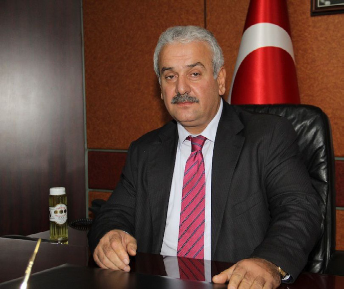TÜRK FINDIĞINA İTALYAN AÇIKLAMASI Trabzon Ticaret Borsası Trabzon Ticaret Borsası Meclis Başkanı Mehmet Cirav, İtalyan Tarımcılar Derneği nin Türk fındığı ile ilgili açıklamasından çok, sıradan bir