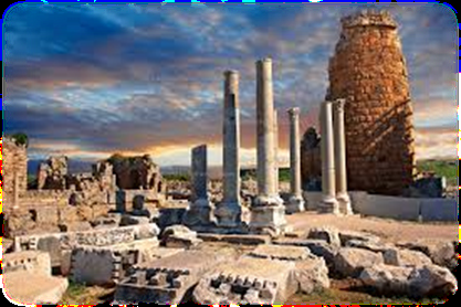 Tarihi Yerlere İlişkin Bilgiler 1. Perge Perge Antalya'nın 18 km doğusunda, Aksu ilçesi sınırları içinde bulunan, bir zamanlar Pamfilya Bölgesine başkentlik yapmış antik bir kenttir.