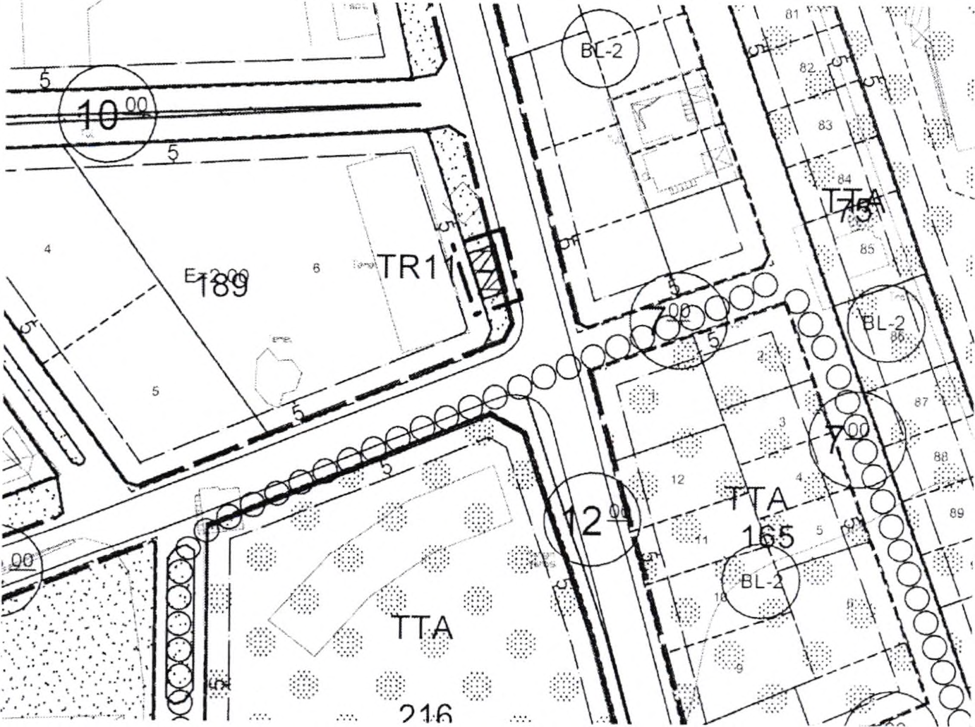 TR11 Nolu Trafo Alanı yer seçimi için, mevcut plana göre O32-C-08-C-3-C paftasında yer alan 189 nolu adanın doğusunda bulunan park alanında trafo alanı önerilmiştir.