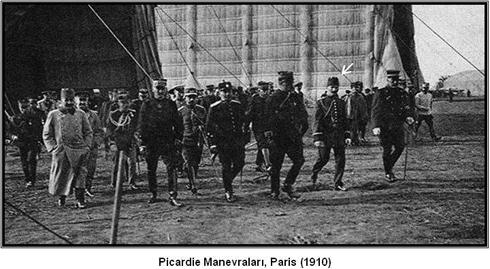 1910 yılında Paris te gerçekleşen Picardie Manevraları na gözlemci olarak gönderilen kurmay heyetinde bulunan Kurmay Yüzbaşı Mustafa Kemal (ATATÜRK), havacılıkla ilk kez burada tanışmıştır.