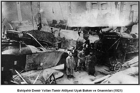 Türk ordusunun asıl kuvvetlerinin Kütahya ve Gediz bölgesinde asi Ethem in çeteleriyle uğraşmalarından faydalanan Yunan birlikleri Bursa ve Uşak tan harekete geçerek taarruz ettiler.