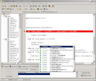 Derleyici (Compiler) 10 Derleyici, yazılan programın kaynak kodunu okuyup içerisinde mantıksal veya yazımsal hatalar olup olmadığını bulan, bulduğu hataları