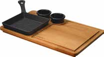 LV ECO P GT 1616 K4 w: 31cm l: 31cm h:6,2cm 0,45 lt 1 1,64 kg Description: Mini Grill Skillet and wooden platter. Square. Dimension 16x16 cm. Beechwood / Natural Color.