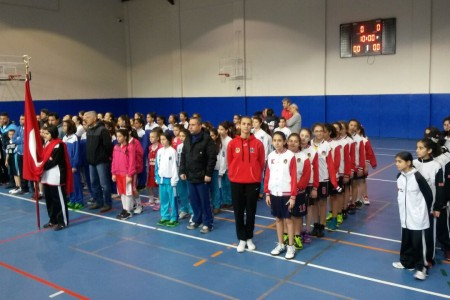 Basketbol Küçük Kız Takımımız Türkiye Yarı Final Müsabakalarına Katıldı Okullararası Küçük Kızlar Basketbol Müsabakalarında Kayseri Şampiyonu ve Nevşehir Grup Şampiyonu olan Küçük Kız Basketbol