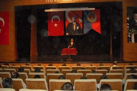 6 Öğrencimiz İstanbul Kabataş Erkek Lisesi nde Gerçekleştirilen 15.