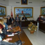 Sanatkarlar Odası Başkanlığı yapan Mustafa Danacı yı, odadaki son çalışma gününde makamında
