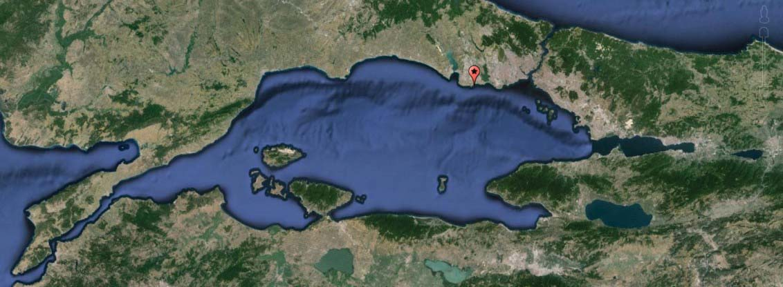 Şekil-1 Marmara Denizi model alanı Model çalışması için gerekli olan rüzgar verileri Londra merkezli ECMWF in (The European Centre for Medium-Range Weather Forecasts) ERA analiz modelinden elde
