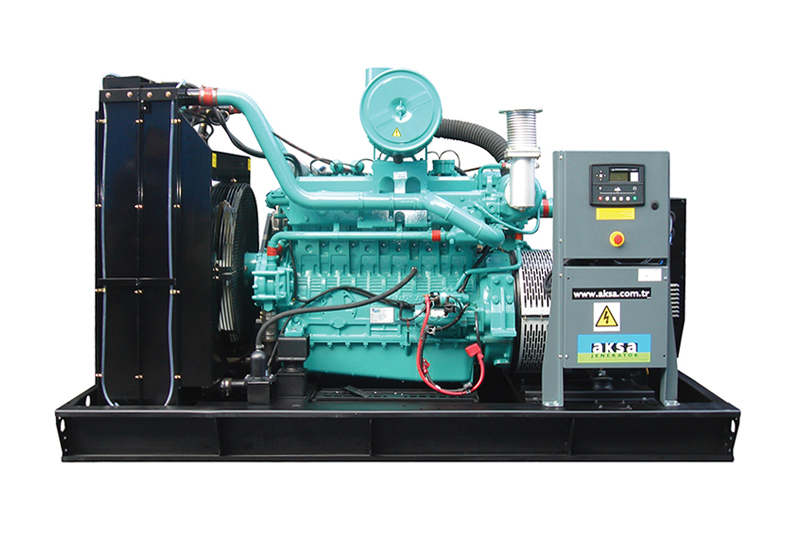 Genel Özellikler Model Adı ADG 275 Frekans (HZ) 50 Kullanılan Yakıt Tipi Natural Gas Motor Markası ve Modeli DOOSAN GV158TI Alternatör Markası ve Modeli ECO 38-1L/4 A Kontrol Paneli Modeli 7320 Kabin