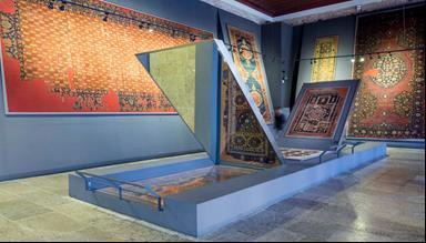 Tarihi Bir Yapının Müze Olarak İşlevlendirilmesi İbrahim Paşa Sarayı-Türk ve İslam Eserleri Müzesi Örneği Müze 13 farklı medeniyet ve dönem başlığında gruplandırılmıştır.
