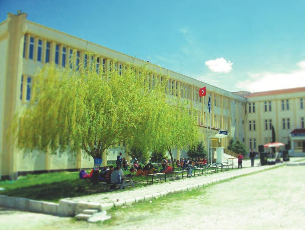 54 2.18. Banaz Meslek Yüksekokulu Yüksekokulumuz Afyon Kocatepe Üniversitesine bağlı olarak 1993-1994 Eğitim Öğretim Programları idi.
