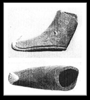 25 4.2. Eski ve Orta Hitit Dönemleri Hitit Dönemi nde ayakkabı biçimli ritonlar kullanılmaya devam edilmiştir.