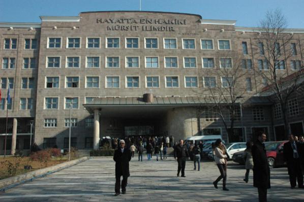 3 Şubat 1927 de Ankara da Etnoğrafya Müzesi kurulmuş, Dil ve Tarih Coğrafya Fakültesi açılmıştır.
