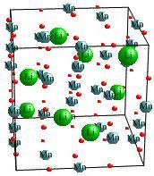 (a) (b) Şekil 1.13. (a) LiMn 2 O 4 ve (b) LiMnO 2 materyallerinin kristal yapıları [65-66]. 1.6.1.2.2. Lityum Demir Fosfat (LiFePO 4 ) LiFePO 4, 1996 da keşfedilmiş ve şarj edilebilir lityum-iyon pillerde katot olarak kullanılmıştır.