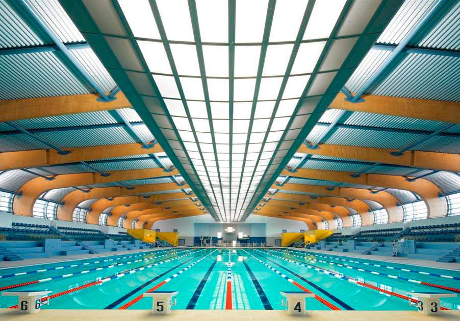 Su sporları merkezi Sunderland,İngiltere 3 metre iç eğimli ahşap Lamine