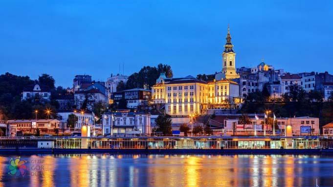2 1.Gün Sabiha Gökçen-Belgrad Tuna ve Sava nehirlerinin buluştuğu noktada kurulan Belgrad, Sırbistan ın başkenti olmasının yanı sıra, Avrupa nın en büyük şehirlerinden biri olmasıyla da tanınıyor.