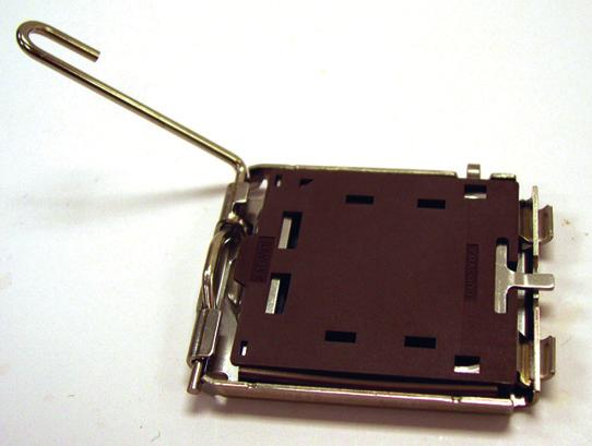 CPU nun bir no lu pin işaretini (üçgen) CPU soketinin bir no lu pin köşesi ile