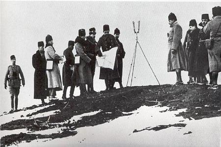 18 Mart 1916 da 15 inci Kolordu Komutanı olarak Kur.Alb. Yakup Şevki (Subaşı) Bey, 18 Kasım 1916 da ise Cevat (Çobanlı) Paşa görev yapmıştır.