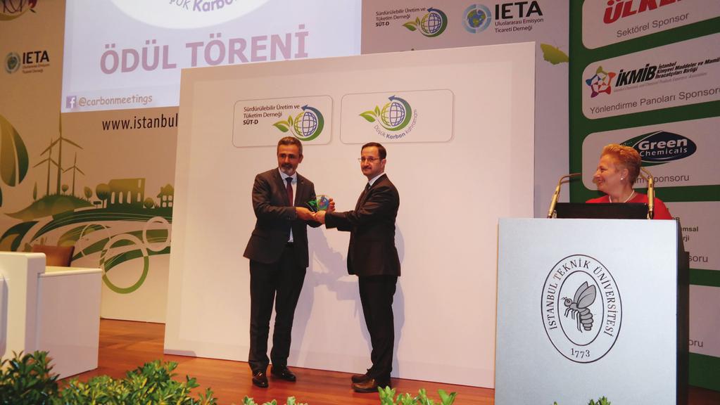 SAYI 35 NİSAN 2017 2 3 4 Enervis Düşük Karbon Kahramanları Ödülü aldı EWE nin Açık Deniz Rüzgar Çiftliği Ortak Girişiminin Yatırımcı Grubu Tamamlandı Türkiye Sürdürülebilir