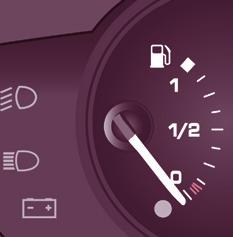 Sürücü mahalli 40 Yakıt seviyesi göstergesi Anahtar her "kontak marş" konumuna getirildiğinde yakıt seviyesi test edilir. Seviye göstergesinin konumları : - 1 : Depo doludur, yaklaşık 60 litre.