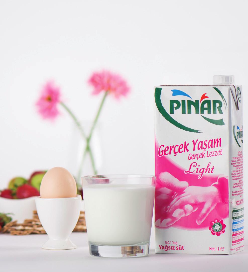 11 Rekabet Avantajları Pınar Süt, kaliteden ödün vermeyen yenilikçi bakış açısıyla tüketicilerin beğenisine sunduğu zengin ürün portföyünü Türkiye nin en büyük soğuk dağıtım ağı ile pazarlıyor.