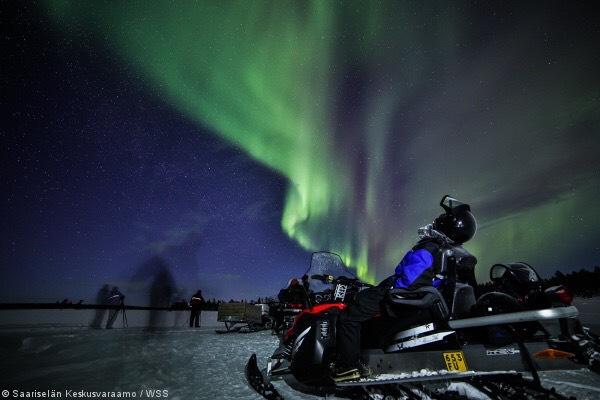 4. GÜN 20 Ocak 2018 Rovaniemi - Ren Geyiği Sürüşü - Snow Mobile Kuzey Işığı Safari Rovaniemi'de güzel bir sabah kahvaltısından sonra geyik çiftliğine doğru yola çıkıyoruz.