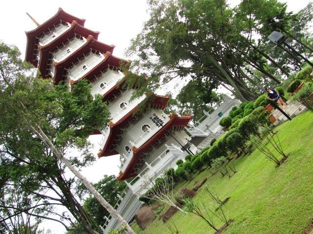 PAGODA Çin kültüründe tapınak Pagoda demektir.