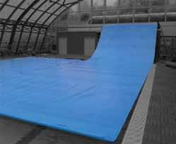 For finished covers less than 25,00 m2 is applied 10% surcharge. Maximum insulation, excellent mechanical resistance and strong reduction of evaporation. Edging in blue PE on request.
