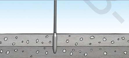 Vibratör betona düşey olarak daldırılmalı ve daldırma aralığı vibratörlerin etki yarıçaplarına bağlı olarak 45-50 cm yi