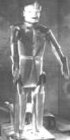 Robotik - Tarihçe Robot sözcüğü, ilk olarak 1921 yılında bir tiyatro oyununda Çek Cumhuriyeti vatandaşı yazar