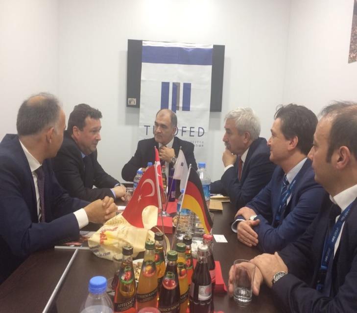 Yapılan toplantıya Başkan Osman Ayık, Kültür ve Turizm Bakanlığı Müsteşarı Yardımcısı Baki Alkaçar, TSS den Cumhur Sefer ve Hasan Çetin yer aldı.