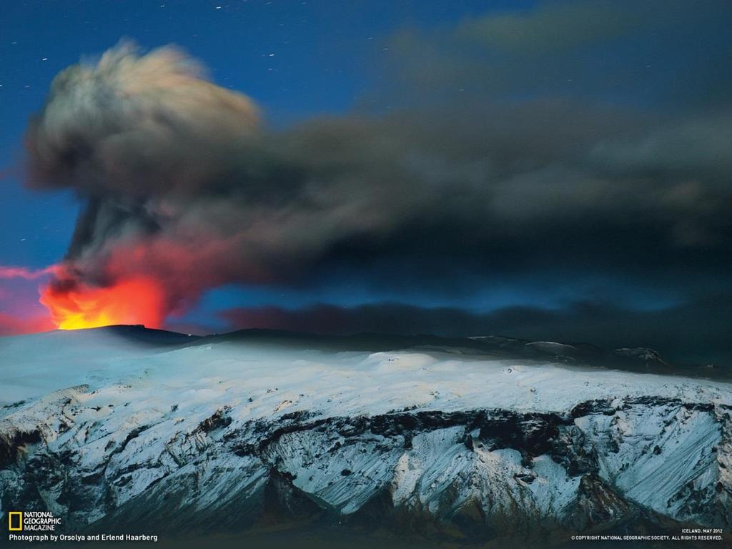 2. VOLKAN TANIMI Volkanlar Dünya nın yanıcı iç gücünün ortaya çıktığı mükemmel yapılardır.