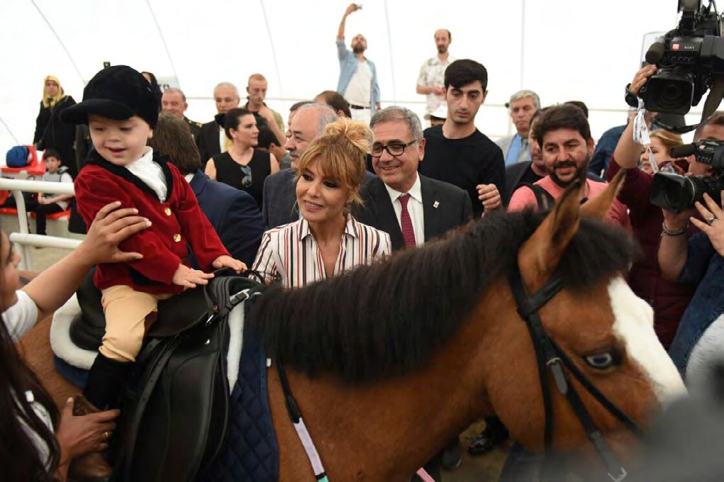 Türkiye Jokey Kulübü nün en önemli sosyal sorumluluk projesi At la Terapi Merkezi nin 4.