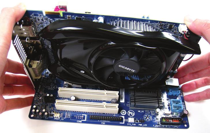 PCI Express x 6 yuva PCI yuva PCI Express x yuva Genişletme kartınızı genişletme yuvasına doğru bir şekilde monte etmek için aşağıdaki adımları izleyin.