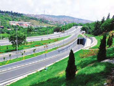 İstanbul Metrosu nu Marmaray ile buluşturduk. Yenikapı - Aksaray Metro Hattı nı hizmete aldık.