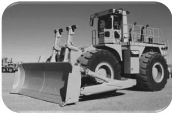 Yol yapımında çok yaygın şekilde kullanılan dozerler esas itibariyle bir traktör ile önüne kaldırılıp