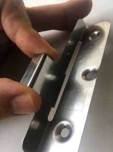 Kenet kaplamalarında kullanılan klipsler paslanmaz çelik olmalıdır. Çinko, galvaniz, bakır vb. diğer metallerden üretilen klipsler kesinlikle önerilmez.