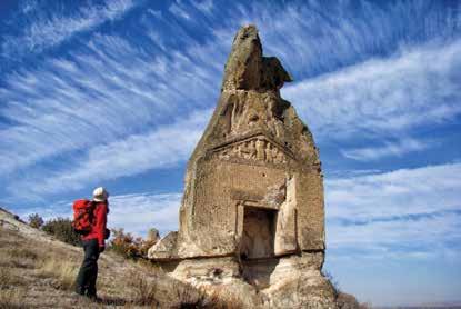 Bu geniş topraklar içinde Friglerin en etkili oldukları bölge ise arkeoloji literatüründe Dağlık Frigya olarak adlandırılan Afyonkarahisar, Eskişehir ve Kütahya illerinin kesiştiği bölgedir.