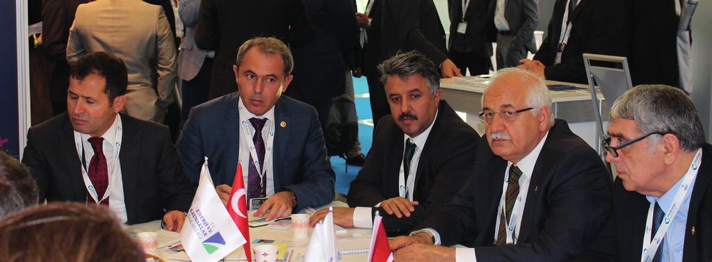 WIND ENERGY HAMBURG TÜREB STANDI Kamu Kurumlarını temsilen Türkiye Delegasyonumuzda bulunan uzmanlar, TÜREB Yönetim ve Denetim Kurulu Üyeleri ve çalışanları tarafından,