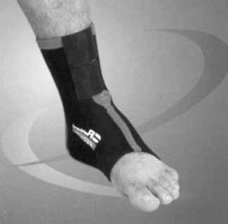 Örneğin koşu yerine yüzme Aşil tendona germe ve kuvvetlendirme egzersizleri Aşırı pronasyon varsa ayağı stabil tutmak için ortez (Resim 3.41) Resim 3.39: Aşil tendon bantlaması Resim 3.