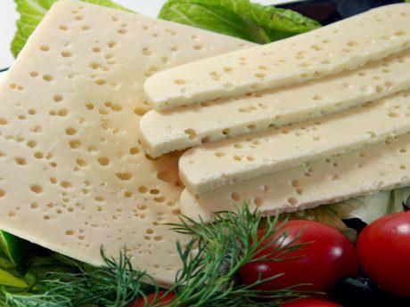 Süt çocukları için uygun tamamlayıcı besinler Yoğurt, peynir Fermente süt ürünleridir Sıvı süt ile besin içeriği aynıdır Protein, fosfor, riboflavin yönünden zengindir