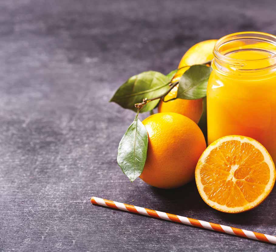 PORTAKAL SUYU Portakalı ile üretilmiş %100 doğal ev yapımı Portakal suyu Portakallar sıkıldıktan sonra şişelenir ve -40 C de şoklanarak taze portakalın, vitamin ve mineral değerlerinin korunması