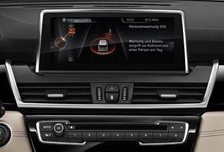 [ 06 ] BMW Head-Up Display, Dokunmatik idrive Butonu ve yerleşik 8,8 inç LCD renkli ekran içeren Navigation Plus.