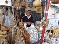 Festival her yıl ağustos ayında gerçekleşir ve köylülere yerel ürünlerini satma fırsatı verir.