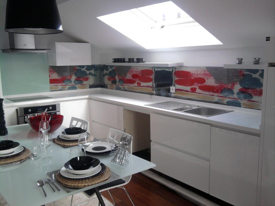 MUTFAK ARASI TEZGAHLAR Farklı boyut ve dizayna sahip mutfaklar için estetik, sağlıklı ve kolay temizlenebilir bir üründür.