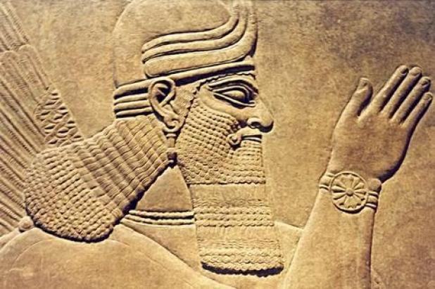 Babil de heykel ve rölyef yapmaya elverişli taş bulunmayışı sebebiyle